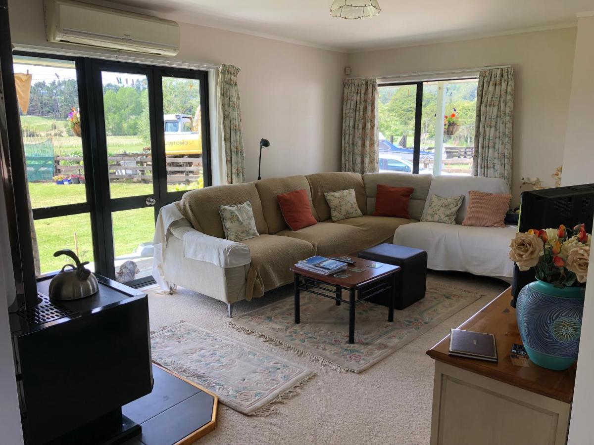 Hunua Ranges Bed & Breakfast Exterior foto