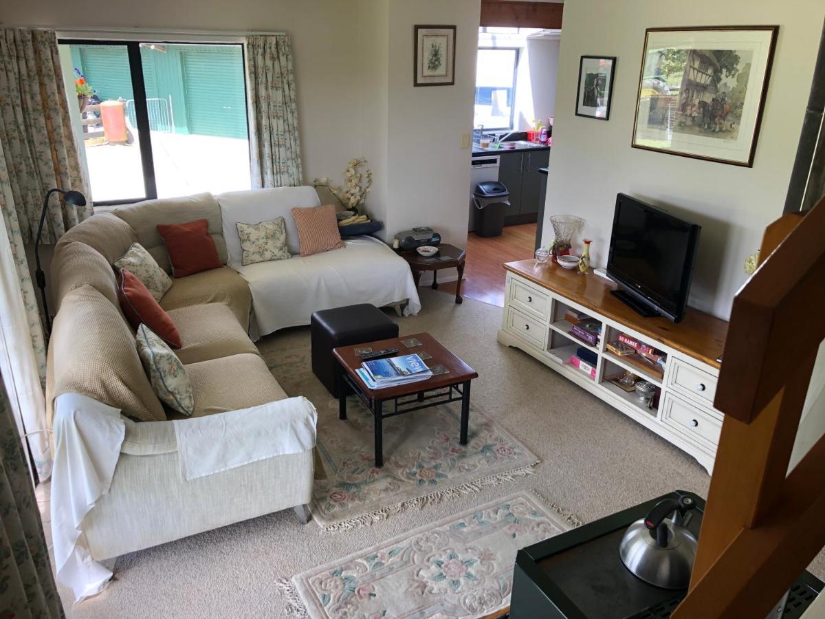 Hunua Ranges Bed & Breakfast Exterior foto